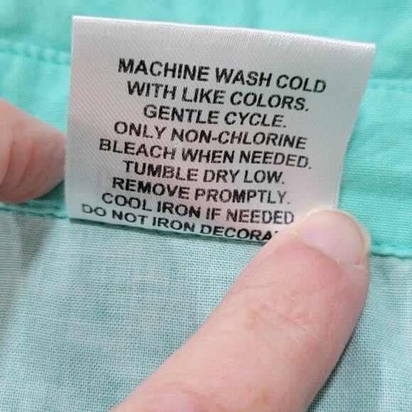 Peanuts Pirate Snoopy Button Front Shirt Size Large - Picture 7 of 7